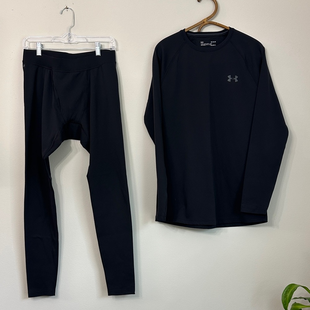 Under Armour Black ColdGear Base 2.0  Fitted Performance Set